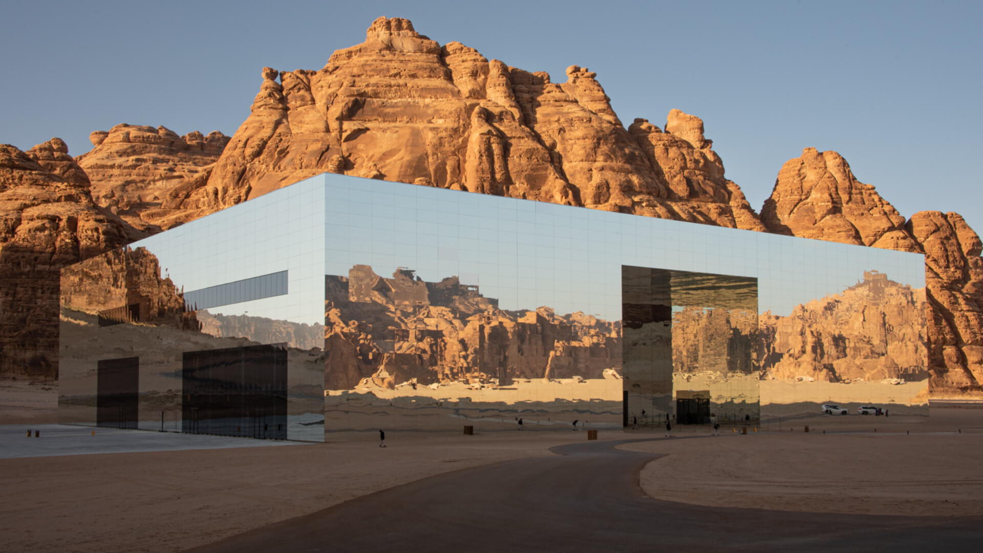 Al Maraya Tour – Private Experience from AlUla | Saudi Tours